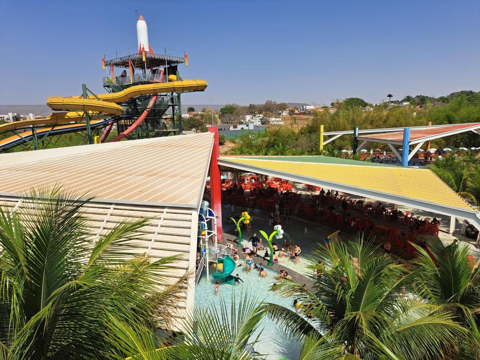 Piazza Diroma Hotel - Acqua Park E Splash Caldas Novas Exteriör bild