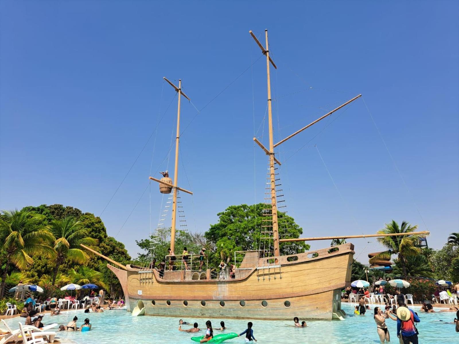 Piazza Diroma Hotel - Acqua Park E Splash Caldas Novas Exteriör bild