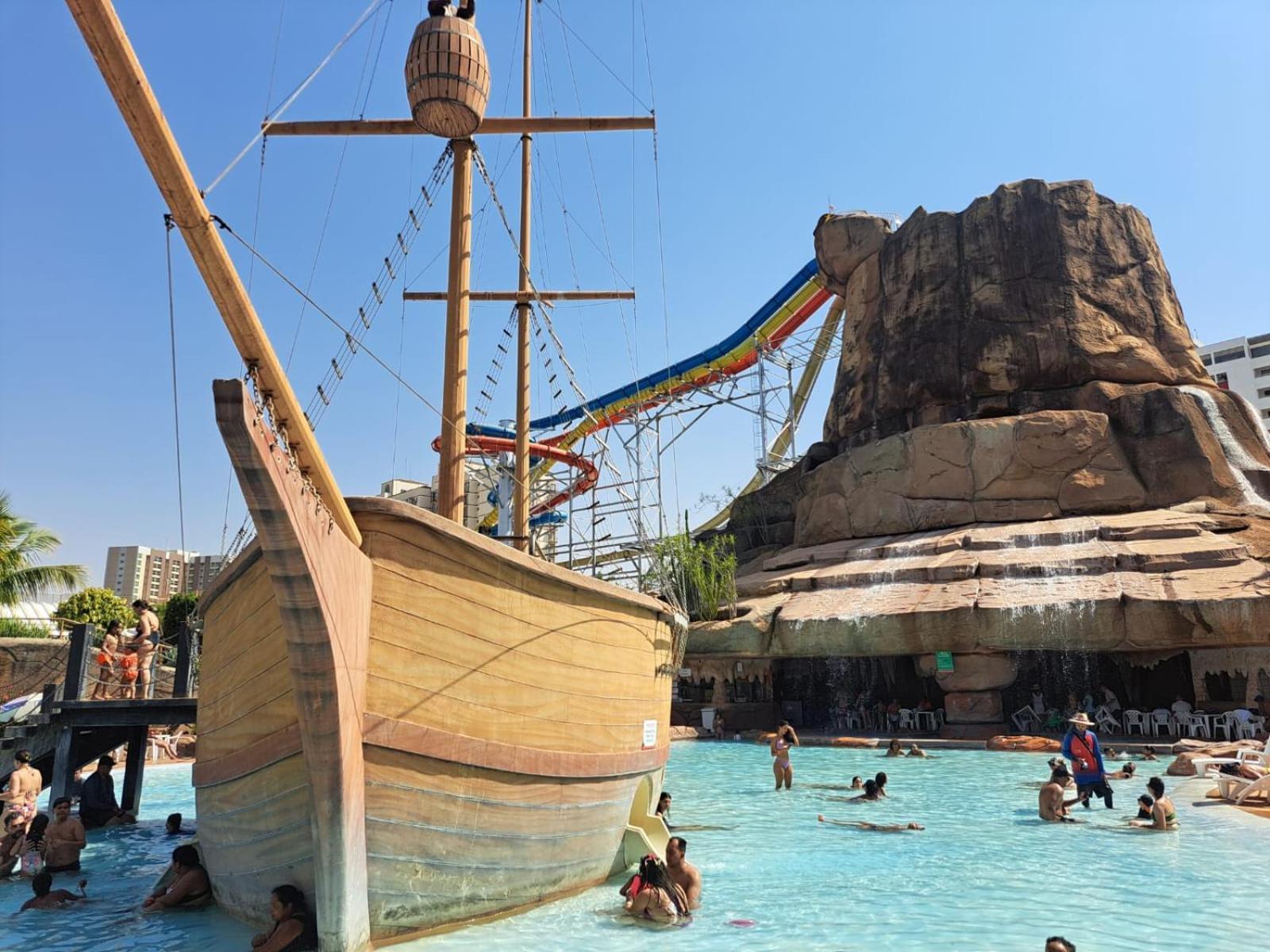 Piazza Diroma Hotel - Acqua Park E Splash Caldas Novas Exteriör bild