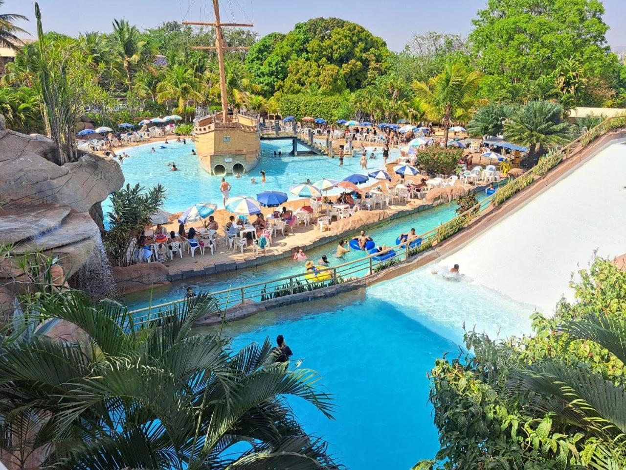 Piazza Diroma Hotel - Acqua Park E Splash Caldas Novas Exteriör bild
